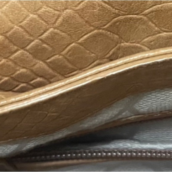 Michael Khors purse 👜 - Picture 10 of 12